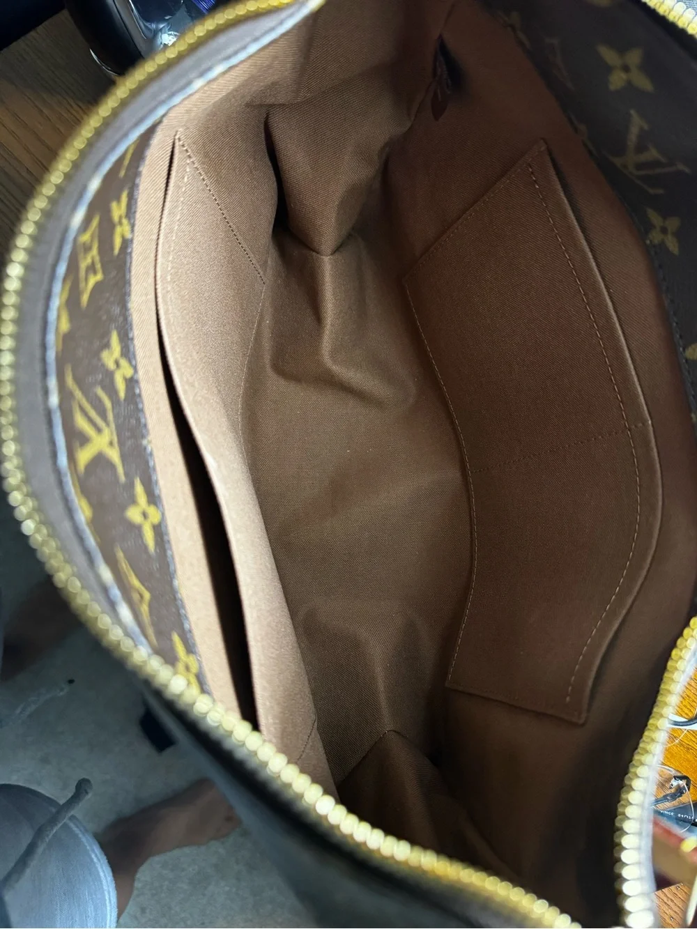 Louis Vuitton classic louis